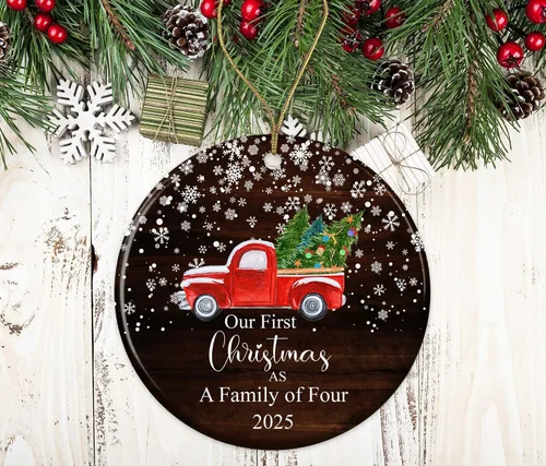 Vista 2 de Yanashop88 Adorno para árbol de Navidad con texto en inglés "Our First Christmas As A Family of Foat