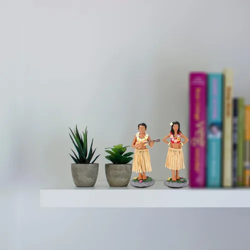 Vista 4 de Hula - Figura de tablero de instrumentos de pareja para niñas y niños, 4.72 pulgadas de alto, color de pareja, patrón floral, tema cultural
