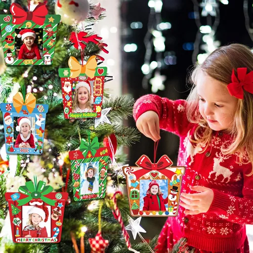 Vista 4 de Funrous 24 Piezas Marcos de Fotos Navideños Ornamentos Manualidades Regalo a Granel Marcos de Fotos Colgantes Ornamentos DIY de Madera Decoración