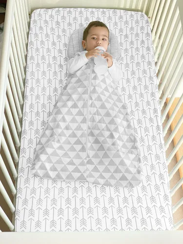 Vista 8 de BaeBae Goods Sábanas ajustadas para cuna de bebé para niños y niñas, paquete de 3, algodón de jersey suave y transpirable, gris y blanco, lindo