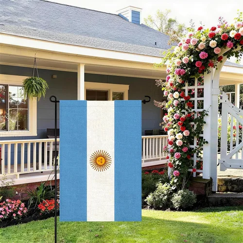 Vista 6 de Banderas de jardín de Argentina Bandera argentina pequeña de 12x18 pulgadas de arpillera de doble cara para decoración al aire libre de patio
