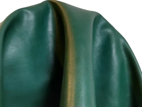 Vista 63 de NAT Leathers™ Cuero sintético sintético suave de piel sintética vegana marrón bellota (aprobado por PETA Vegano) por The Yard Piel sintética