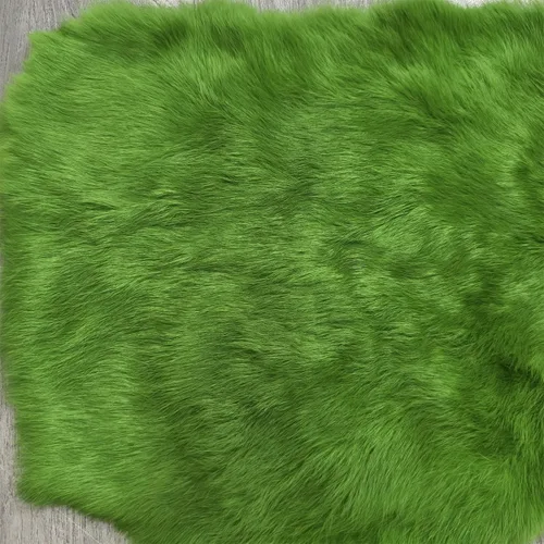 Vista 5 de Piel de conejo curtida naturalmente (piel de conejo de 10" por 12" con calidad de cuero para coser) Verde