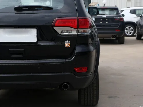 Vista 5 de Adhesivo metálico para automóvil de montaña de campo traviesa de 4 x 4, calcomanía de carreras todoterreno, emblema cromado para vehículos