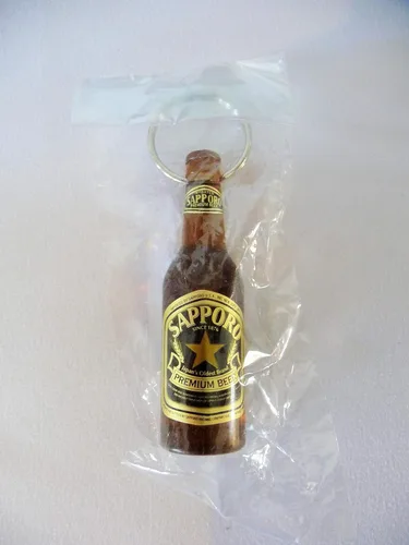 Vista 3 de Sapporo Mini réplica de botellas de cerveza/llavero abrebotellas