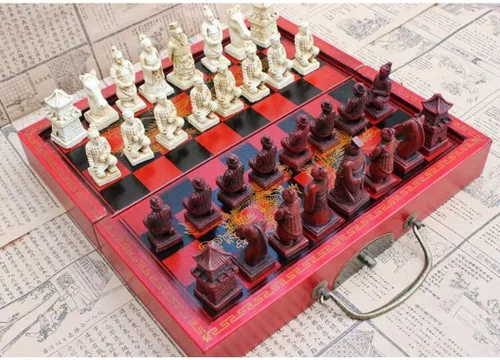 Vista 5 de OLOTU Juego de ajedrez portátil de madera plegable de ajedrez chino retro terracota guerreros ajedrez madera hacer viejo tallado resina ajedrez