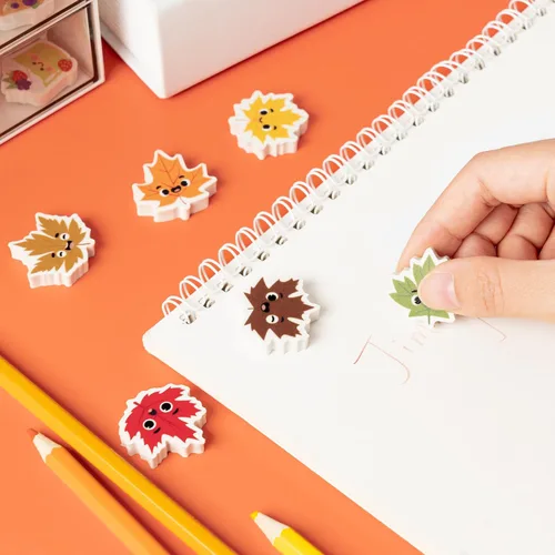 Vista 3 de Yopyame 60 piezas de miniborradores de hojas de otoño para niños, surtidos a granel, novedad, hoja de arce, borrador de lápiz, lindos borradores