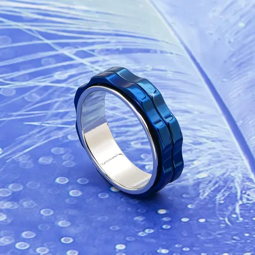 Vista 4 de AmorArtSky Anillos antiestrés para mujeres y hombres con ansiedad anillo giratorio de acero inoxidable de titanio, anillo para el pulgar, anillo