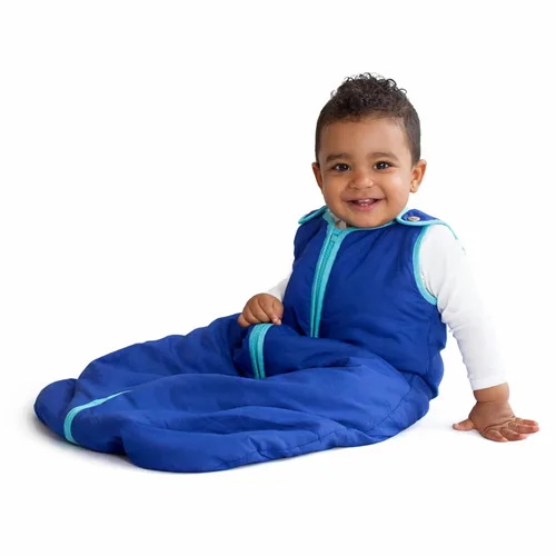 Vista 21 de Saco de dormir para bebé, nido para dormir de Baby Deedee, Rosa (Candy Pink) Patented shoulder snaps and full-length zipper help make dressing and