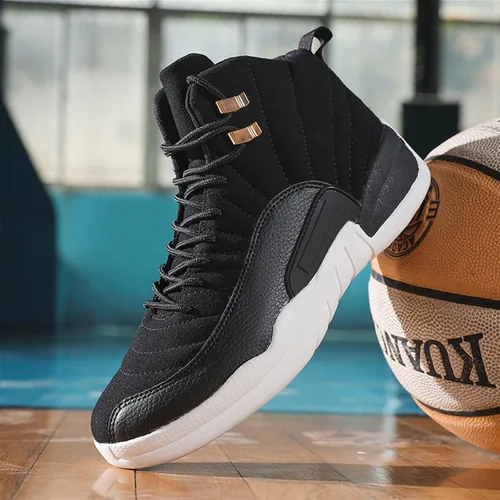 Vista 2 de AIVERC Zapatos de entrenamiento para hombre Zapatos de baloncesto para hombre, zapatos de baloncesto negros de caña alta, zapatos deportivos negros