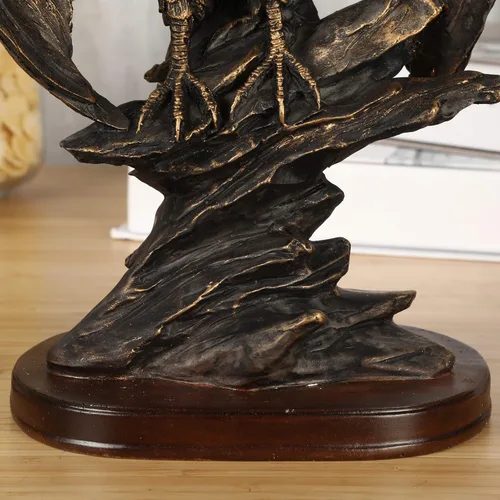 Vista 5 de H&W Estatua patriótica de águila sobre rocas de 10.25 pulgadas de alto, pájaro salvaje, águila decorativa de bronce, figura de resina de pátina