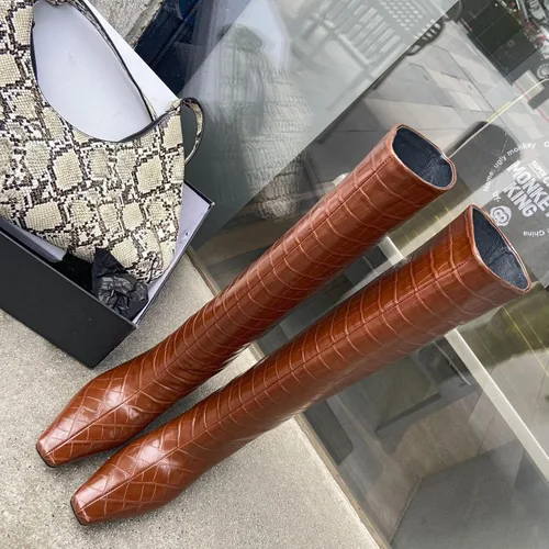 Vista 2 de Vertundy Botas altas hasta la rodilla para mujer, tacón bajo, pantorrilla ancha, botas altas con punta cuadrada, botines clásicos de cocodrilo