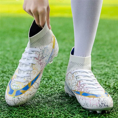 Vista 5 de MEBAMY Botas de fútbol para hombre y mujer, botas de fútbol de césped de alto agarre, zapatos de fútbol profesionales juveniles para interiores