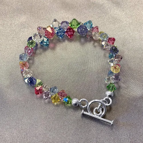 Vista 2 de Gem Avenue . Pulsera de plata 925 de 7,5 pulgadas con cristales austriacos biconos estilo racimo