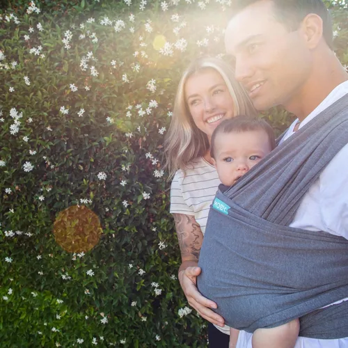 Vista 5 de Porta bebé Moby Baby Wrap para recién nacidos a niños pequeños (8-15kg), porta bebé en cabestrillo, diseño ultra ligero y manos libres, ajustable