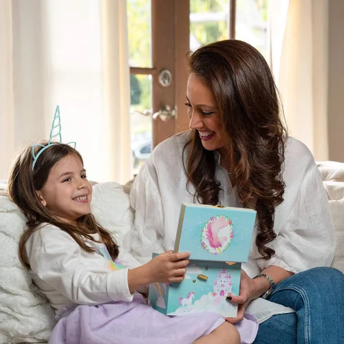 Vista 6 de Jewelkeeper Caja de música de unicornio y juego de joyas para niñas pequeñas 3 regalos de unicornio para niñas joyero para niñas cajas de música