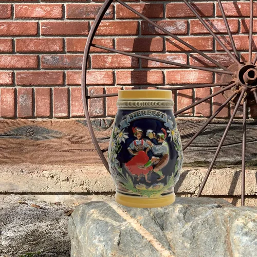 Vista 2 de OktoberfestHaus Oktoberfest - Tazas para el festival de la cerveza alemana, jarra de cerámica para amantes de la cerveza, jarras para cerveza