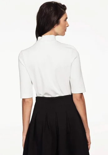 Vista 4 de ellos Camiseta de talla grande con cuello alto para mujer