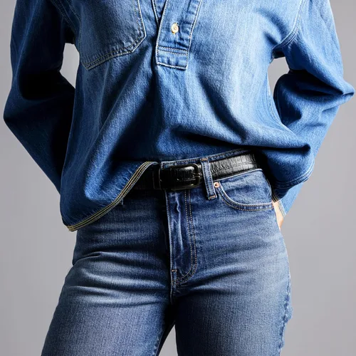 Vista 3 de Pantalones clásicos de mezclilla de tiro medio y corte recto para mujer