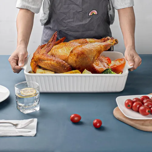 Vista 4 de Fuentes para Horno 9x13, Paquete de 2 Fuentes de Cerámica para Hornear Grandes y Profundas, 4.2 QT Juego de Fuentes con Asas, Utensilios Duraderos
