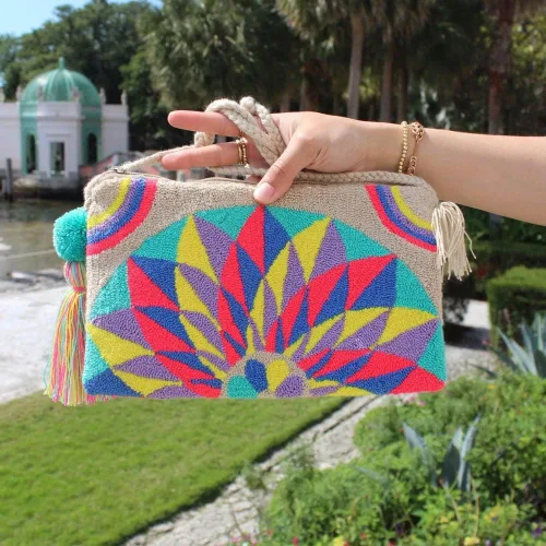 Vista 5 de B Dreams - Bolso de mano Wayuu cruzado -100% hecho a mano colombiana boho con correa