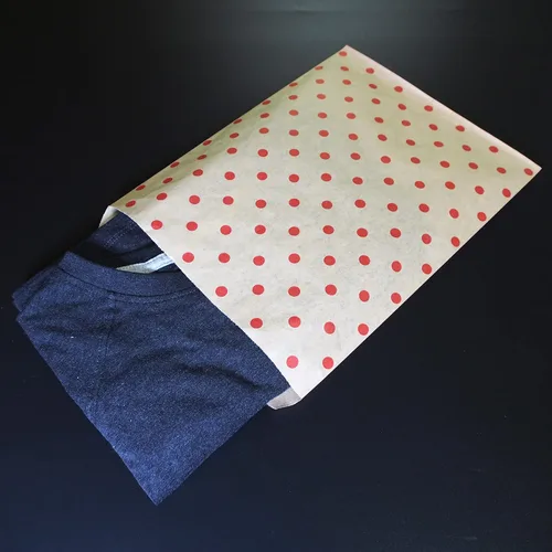 Vista 5 de CuteBox Bolsas de regalo de papel plano con lunares rojos (8.5 x 11 pulgadas) para mercancía, manualidades, recuerdos de fiesta, venta al por menor