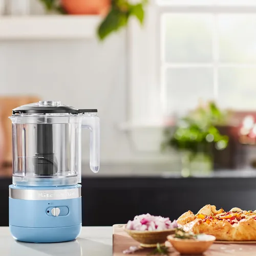 Vista 5 de KitchenAid Picador de alimentos inalámbrico KFCB519VB de 5 tazas, terciopelo azul Azul terciopelo