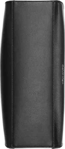 Vista 3 de Calvin Klein Bolso Shelly Novelty
