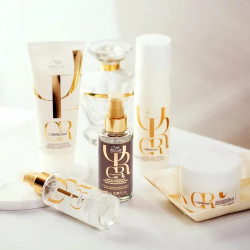 Vista 9 de Wella Professionals Oil Reflections Luminous Smoothing + Reflective Luxury Hair Oil Adds Smoothness & Shine Up to 3x Smoother Hair Anti-Frizz