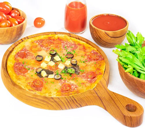 Vista 2 de Rainforest Bowls Tabla de pizza de madera de teca javanesa de 8 pulgadas con mango y borde, puede contener pizza de 8 pulgadas, ultra duradera