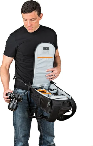 Vista 5 de Lowepro Flipside 200 AW II - Mochila para cámara, color negro