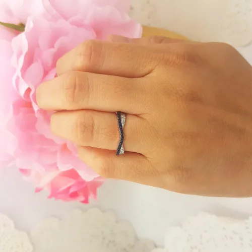 Vista 2 de Dazzlingrock Collection Anillo apilable redondo de oro de 14 quilates con zafiro azul y diamante blanco para mujer