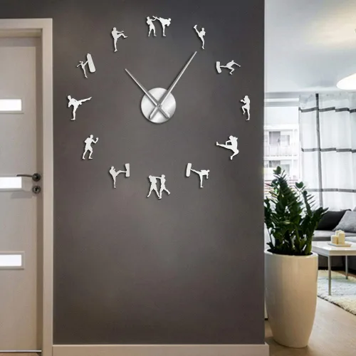 Vista 10 de The Geeky Days Arte marcial coreano Figuras de Taekwondo DIY Reloj de pared gigante Kickboxing Karate Guys Pegatinas de pared Decorativo Reloj