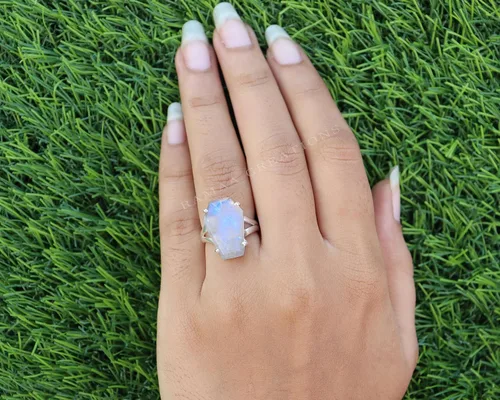 Vista 2 de Moonstone Coffin Silver Ring Natural Moonstone Sterling Silver 925 Handmade Coffin Ring Handmade Jewelry