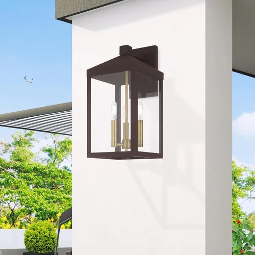 Vista 13 de Livex Lighting 20584-07 Linterna de pared para exteriores de transición de tres luces de la colección Nyack en acabado bronce/oscuro Bronce