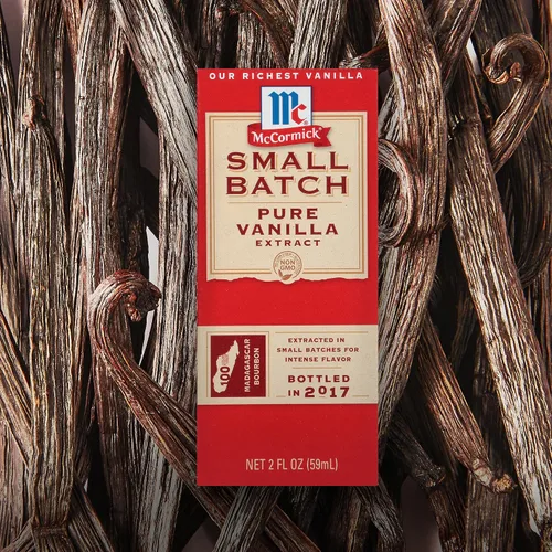 Vista 8 de McCormick - Extracto de vainilla, puro, lote pequeño, hecho con granos de vainilla Bourbon de Madagascar, 2 onzas líquidas