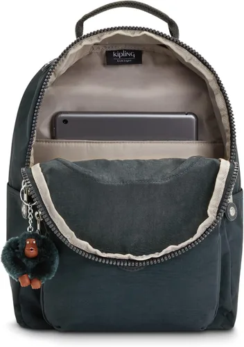 Vista 31 de Kipling Mochila pequeña Seoul para mujer, duradera, correas acolchadas para el hombro con funda para tableta, bolsa, Firma Emb, Mochila para tableta