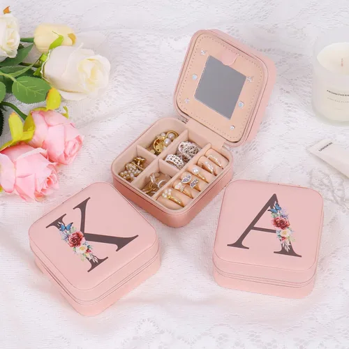 Vista 7 de Joyero de viaje, pequeño joyero, regalos para mujeres y niñas, mini organizador de joyas portátil rosa para aretes, anillos, collares con inicial J