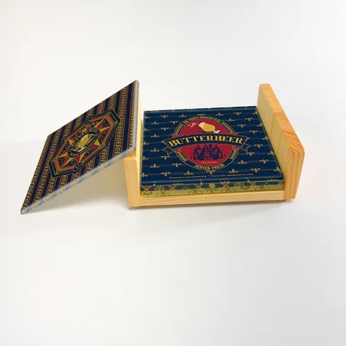 Vista 8 de Harry Potter – Logotipos de cerveza de mantequilla – Juego de cuatro posavasos de cristal de 4 x 4 pulgadas – Viene con un elegante posavasos