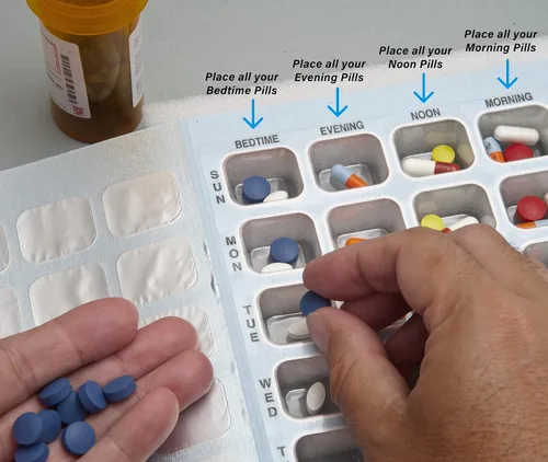 Vista 3 de SureMed - Tarjeta desechable de 7 días, 4 pases (4 dosis por día) con 100 tarjetas y 100 ampollas