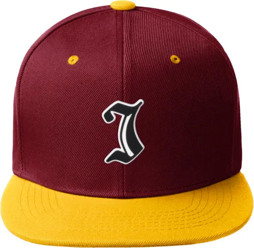Vista 1259 de Daxton Gorra clásica con visera de billete plano con letras del alfabeto inglés antiguo de la A a la Z