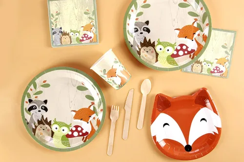 Vista 2 de Pop Fizz Designs Woodland Creatures Party Pack Platos, servilletas, vasos, cubiertos y envoltorios de cupcakes