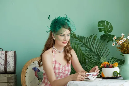 Vista 6 de Sombreros inspirados en el estilo de los años 20 y 50, sombrero pastillero, sombrero de cóctel, fiesta de té, sombrero con velo para niñas y mujeres