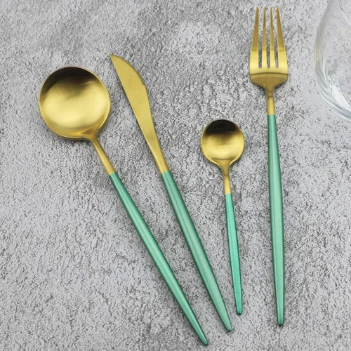 Vista 14 de Juego de cubiertos de oro mate, 5 piezas de acero inoxidable 18/10 con acabado satinado, servicio para 1, cuchara tenedor de cuchillo con pajitas