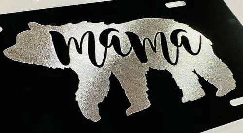 Vista 4 de Mama Bear 2 Logo Car Tag Diamond Etched en placa de aluminio negro
