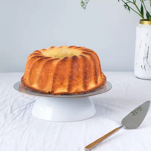 Vista 4 de Occhi d'angelo Molde de silicona para tartas Bundt, antiadherente con mango resistente, moldes de silicona de 9 pulgadas para pasteles Bundt Sartén