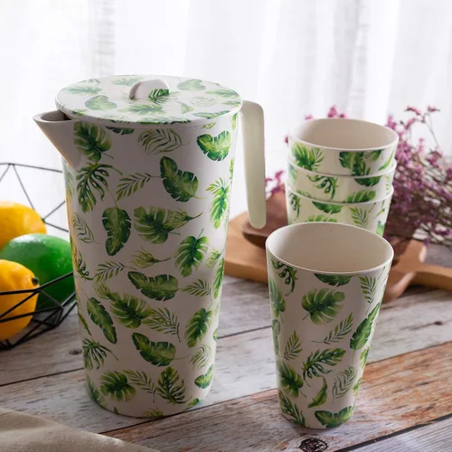 Vista 4 de Jarra de agua con tapa y 4 tazas de fibra de bambú para beber patrón de hojas para interior y exterior