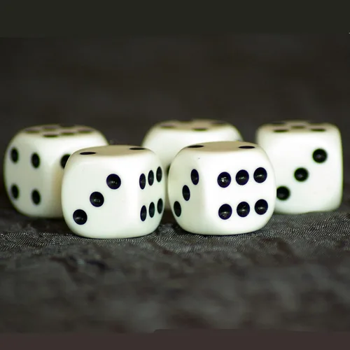 Vista 3 de Taza de dados profesional con forro de fieltro con 5 dados silenciosos para Yahtzee Game
