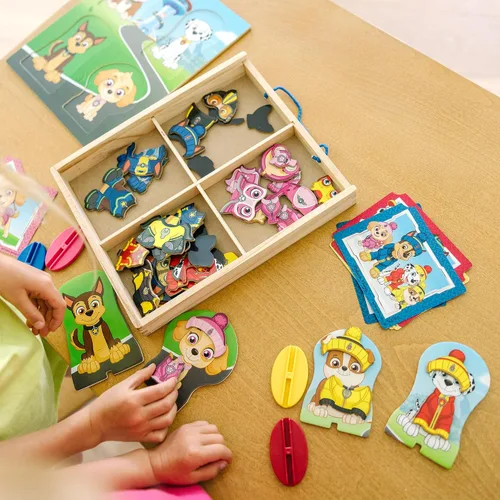 Vista 2 de Melissa & Doug Juego de actividades magnéticas de madera de Paw Patrol