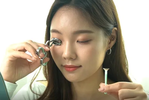 Vista 2 de Korea Lens Eye OPener-Contact Lens Ayudas para lentes de contacto que incluso los principiantes pueden usar fácil y convenientemente, incluye